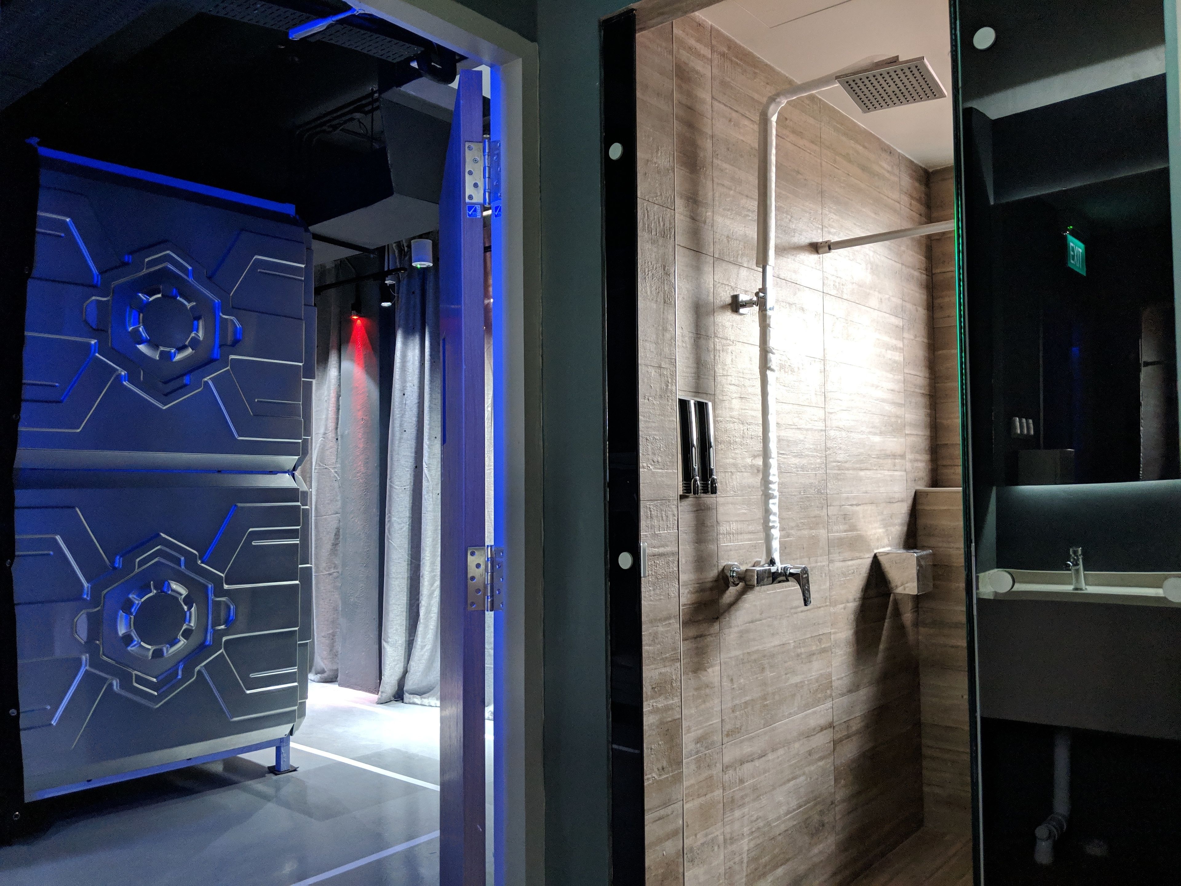 Foto - MET A Space Pod at Arab Street