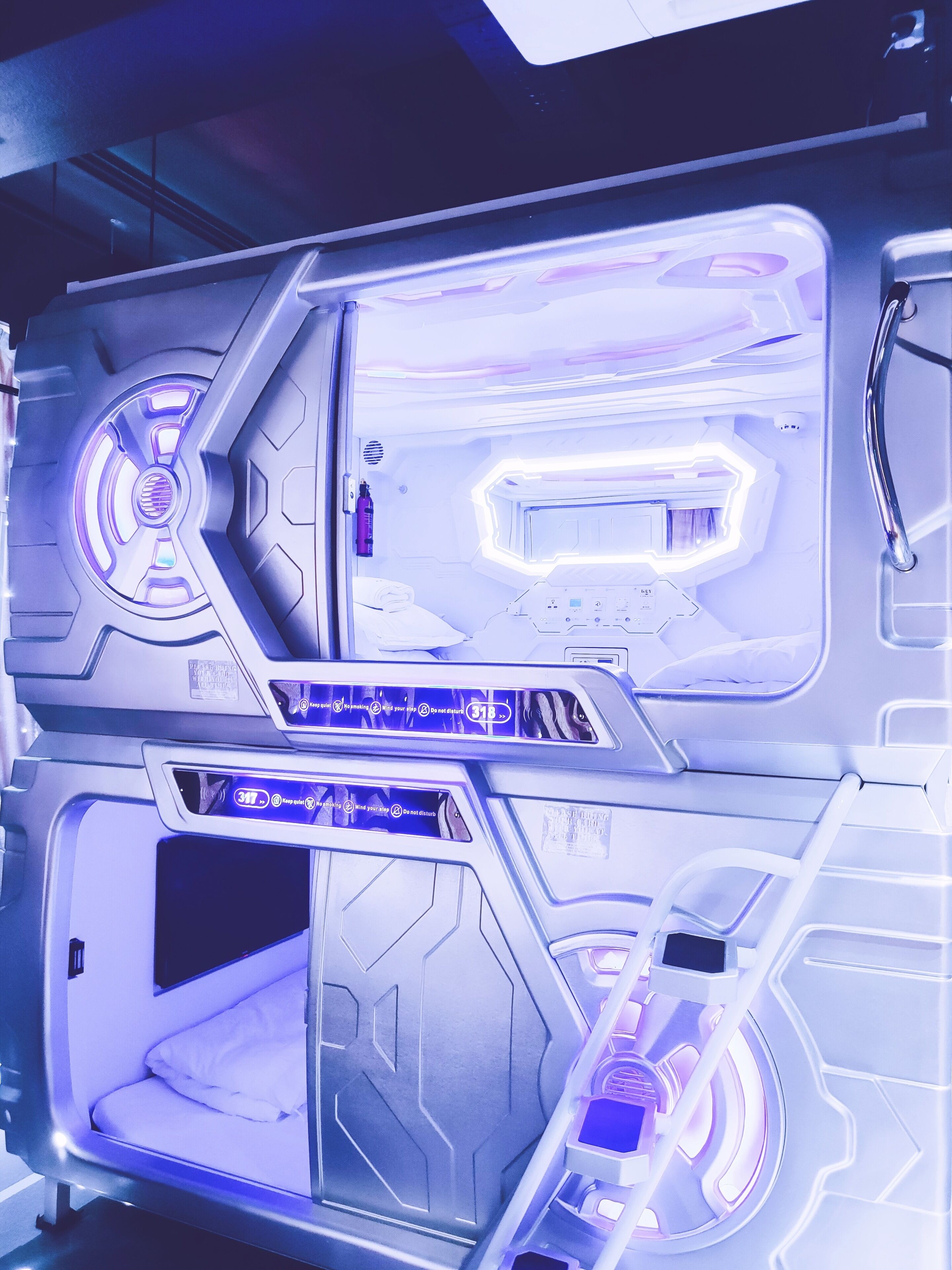 Foto - MET A Space Pod at Arab Street