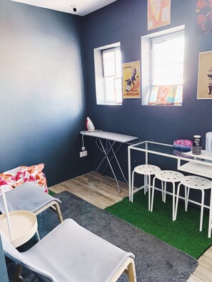 Executive lounge - Met A Space Pod @ Arab Street (Singapore)