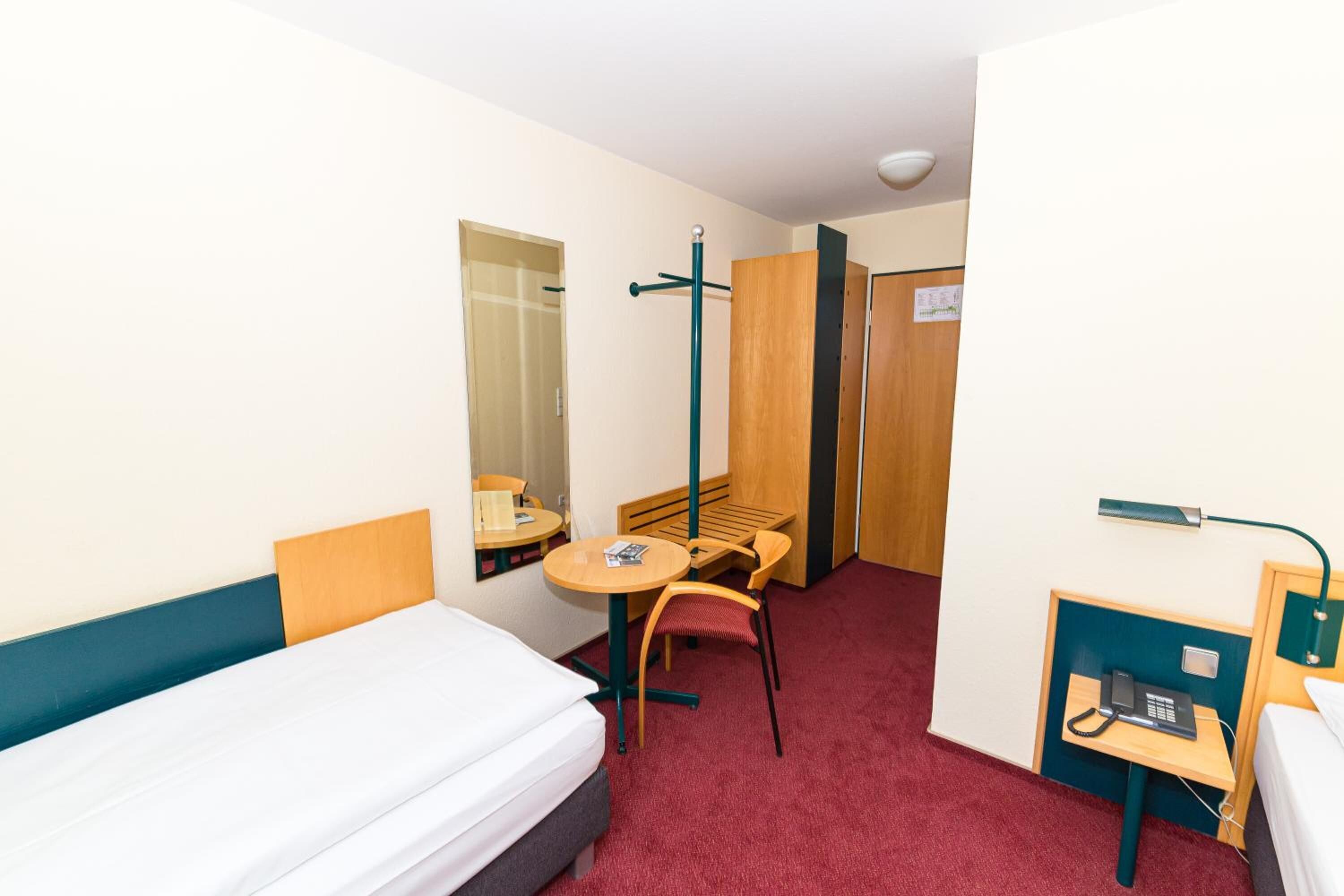 hypo-allergenic bedding, in-room safe, desk, blackout curtains