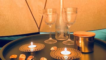 Luxury Tent, 2 Single Beds, Non Smoking | Room amenity
