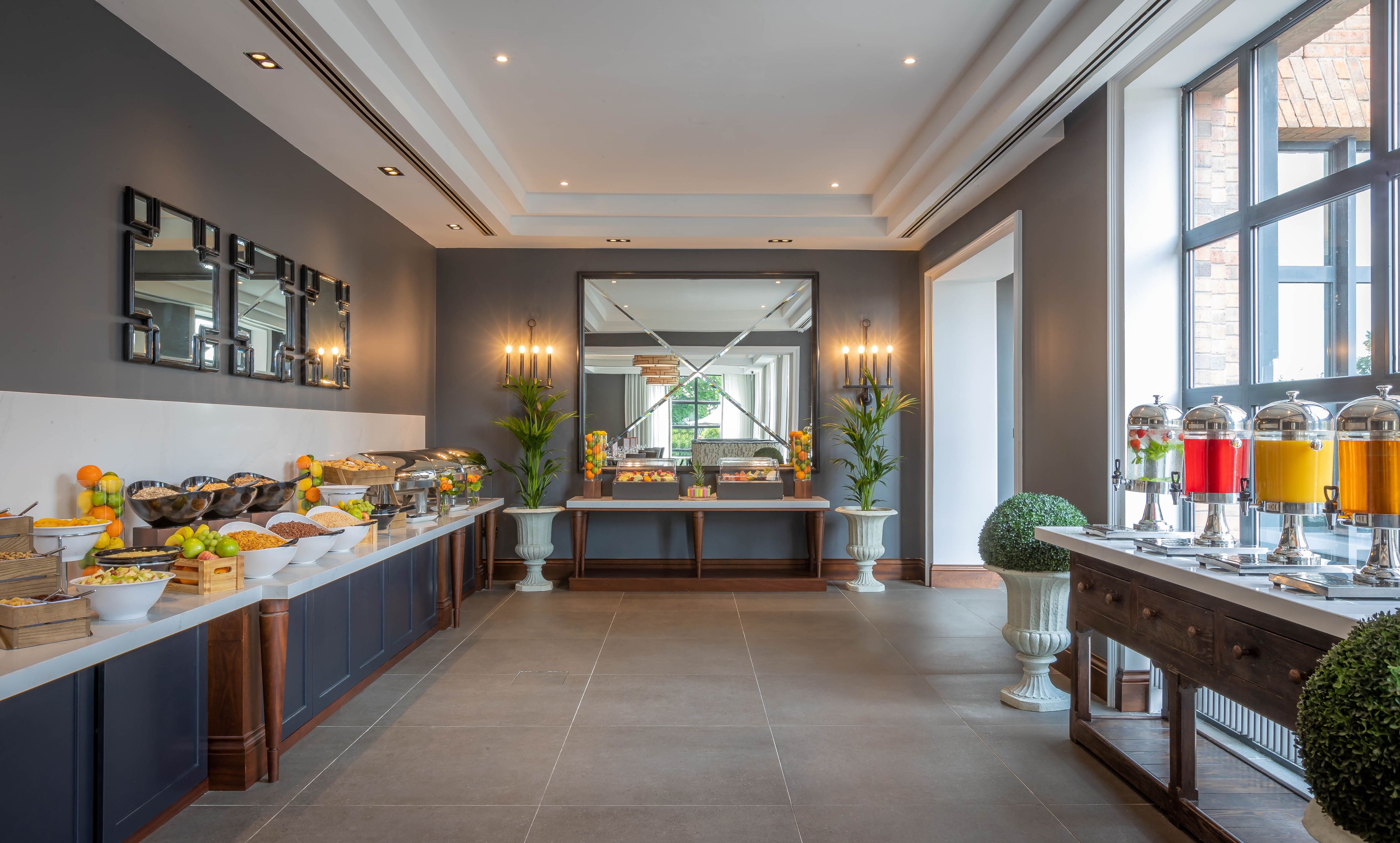 Daily buffet breakfast (EUR 14.95 per person)