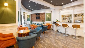 Lobby sitting area - Green Queen Hotel (Tbilisi)