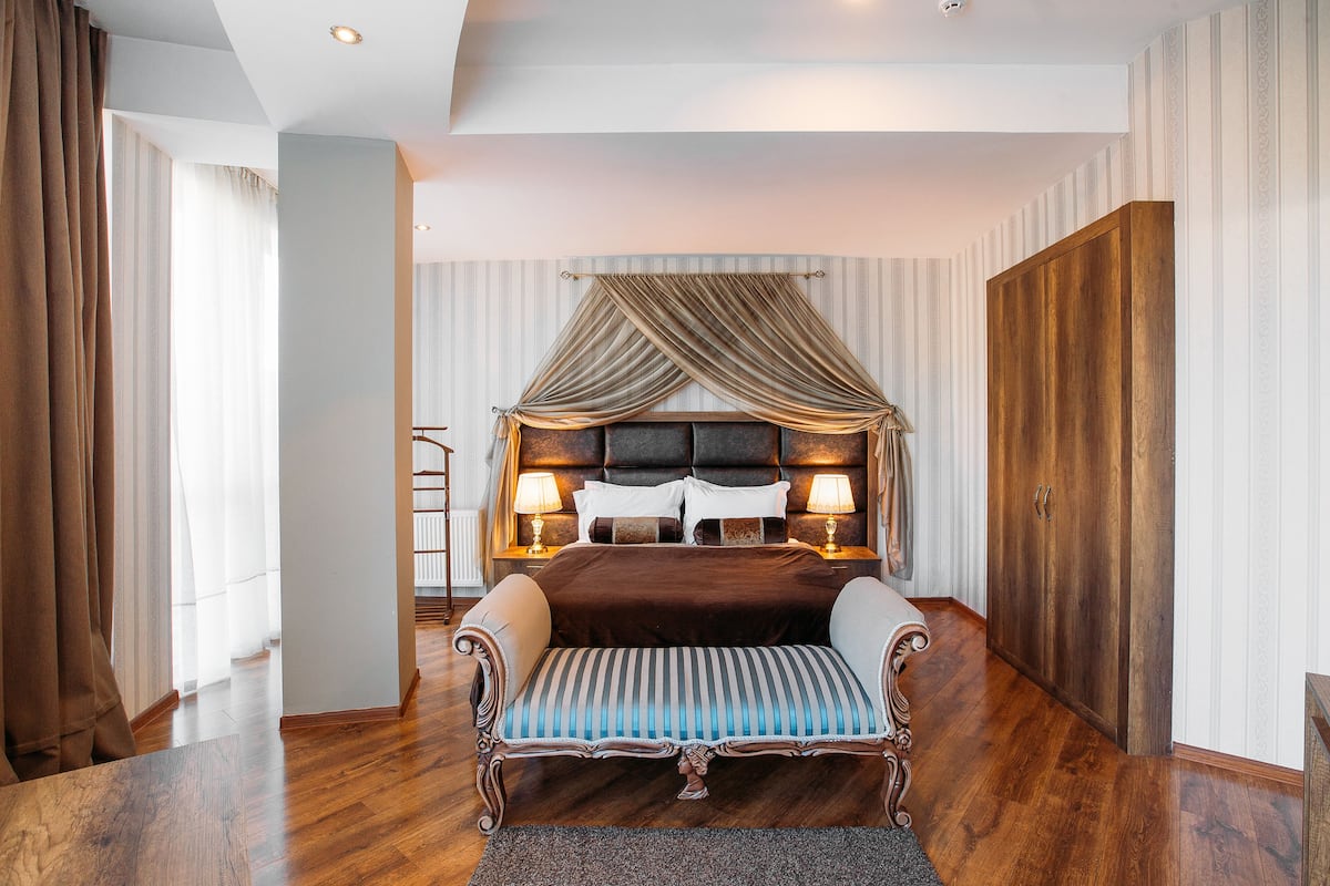 1 bedroom, minibar, in-room safe, desk