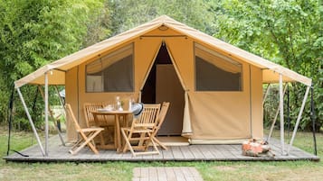 Tent (Lodge) | Individually decorated, individually furnished, free cots/infant beds