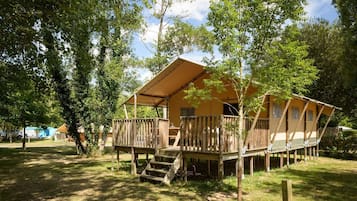 Luxury Tent (Safari) | Individually decorated, individually furnished, free cots/infant beds