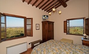 Cots/infant beds, free WiFi, bed sheets - Agriturismo San Martino (Ponsacco)