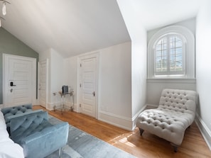 Luxury Room, 1 King Bed | Premium bedding, down comforters, memory foam beds