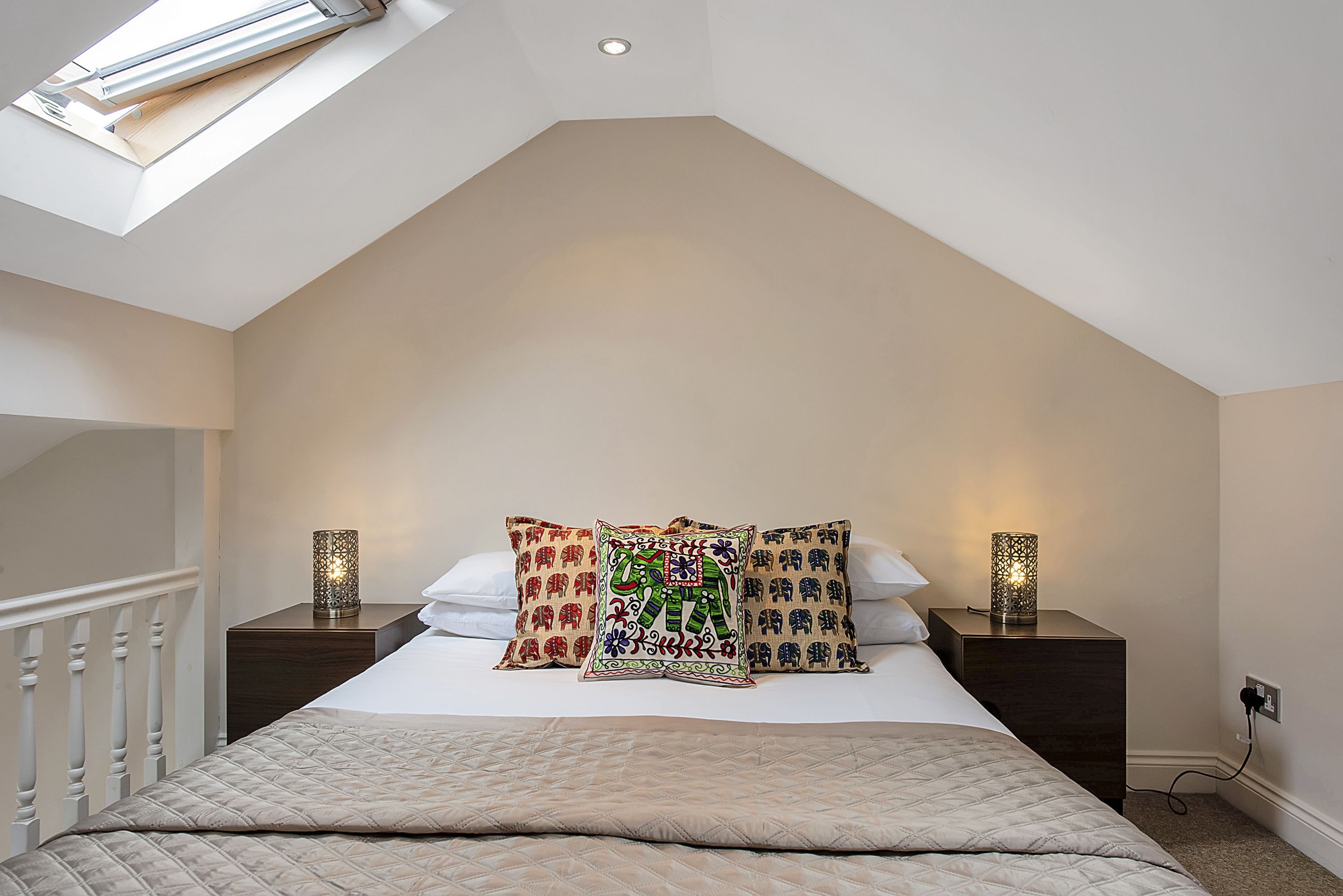 Deluxe Room | Free WiFi