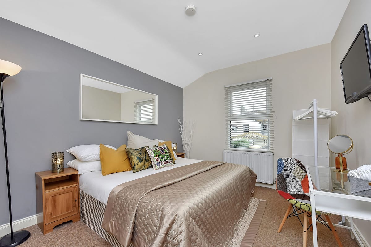 Superior Double or Twin Room | WiFi (free)