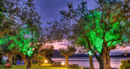 Anna Karra Studios & Apartments