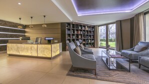 Sala de estar en el lobby