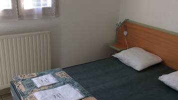 Chalet, 2 Bedrooms | 2 bedrooms, in-room safe, iron/ironing board, cribs/infant beds