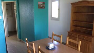 Chalet, 2 Bedrooms | Living area | Flat-screen TV