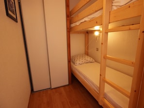1 bedroom