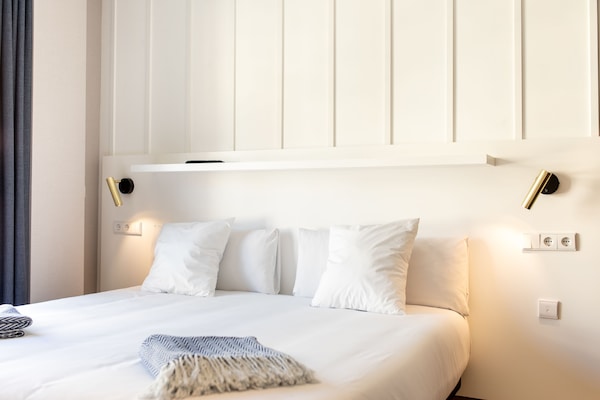 1 bedroom, down comforters, in-room safe, blackout drapes