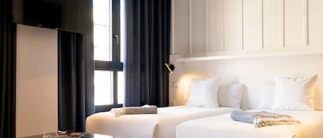 1 bedroom, down duvets, in-room safe, blackout curtains