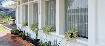 Vanda Villa Batu