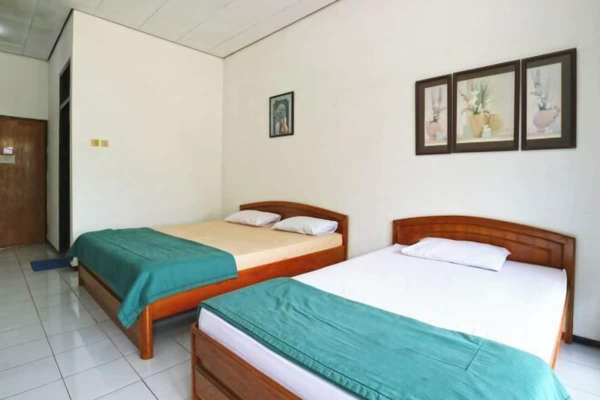 Masa, ücretsiz kablosuz İnternet, çarşaf takımı