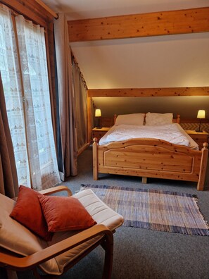 3 bedrooms, soundproofing, iron/ironing board, travel cot - Chalet cosy & confort TOP Situation à Gérardmer || Spa~Sauna~VE~Pétanque (Gérardmer)