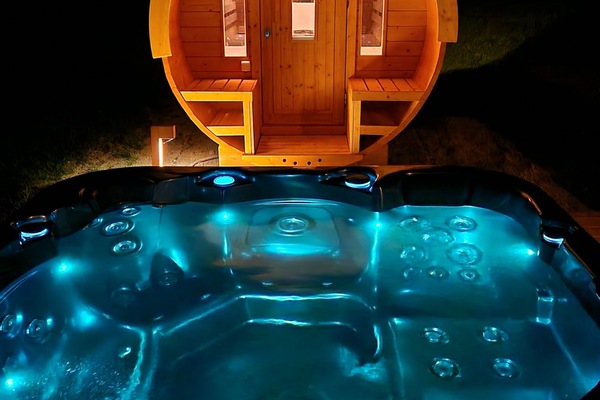 Bain à remous extérieur