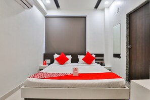 Quarto básico, 1 cama de casal, para não fumantes