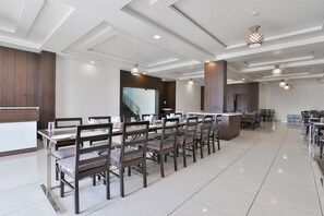 Restaurant - Hotel Kruti (Veraval)