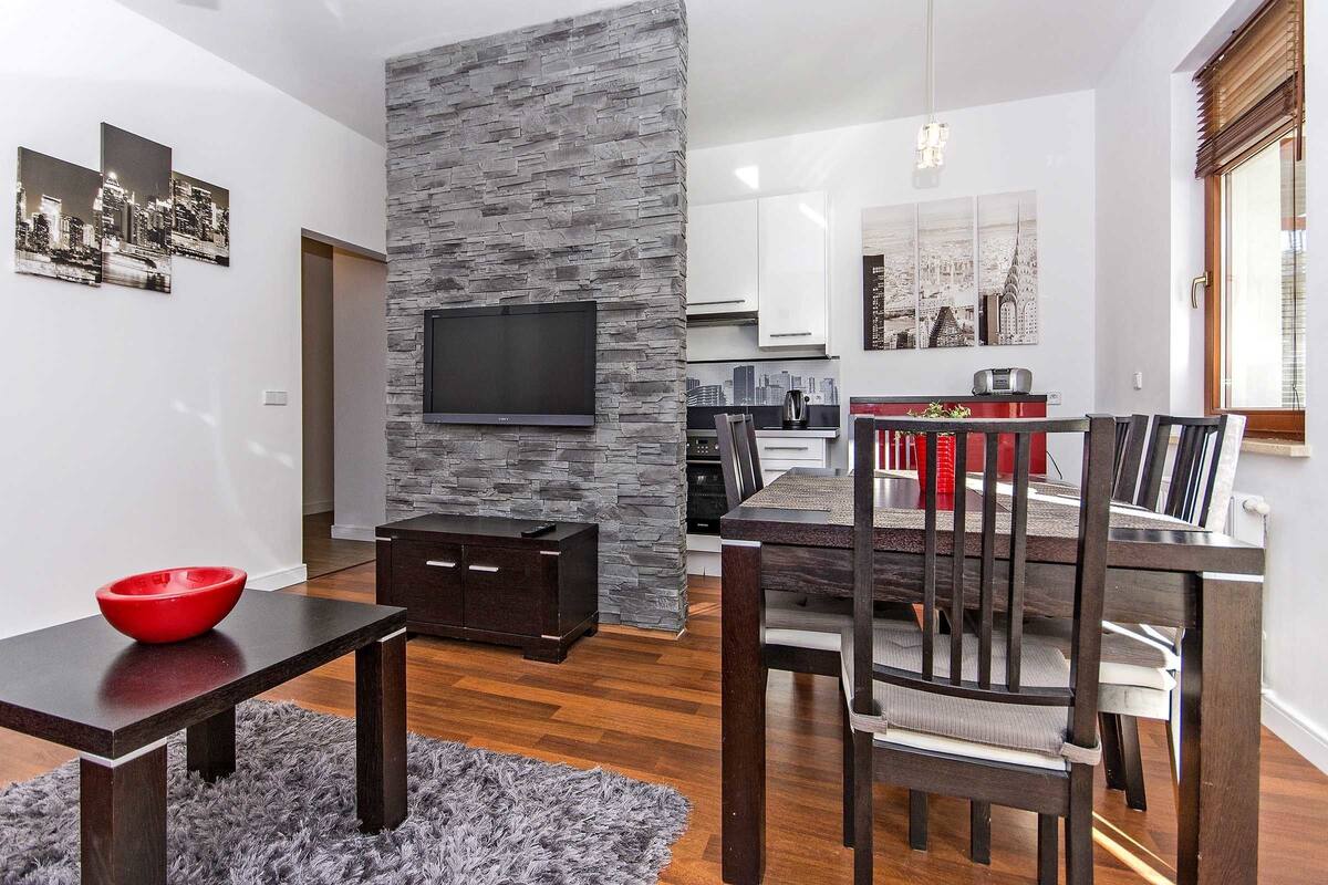 Neptun Apartments New York | Dihias secara berasingan, seterika/papan seterika