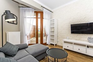 Neptun Apartments Four | 客廳 | 平面電視