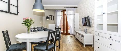 Neptun Apartments Four | Private kitchenette