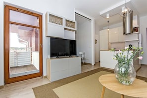 Neptun Apartments Sand | Yksityinen keittiö | Jääkaappi, liesi, kahvin-/teenkeitin, vedenkeitin