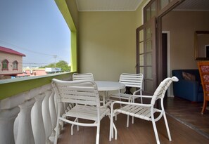 Balcony - Pista Q (Oranjestad)