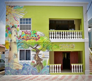 Front of property - Pista Q (Oranjestad)