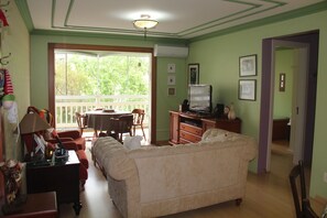 Apartment, 2 Doppelbetten | Wohnbereich