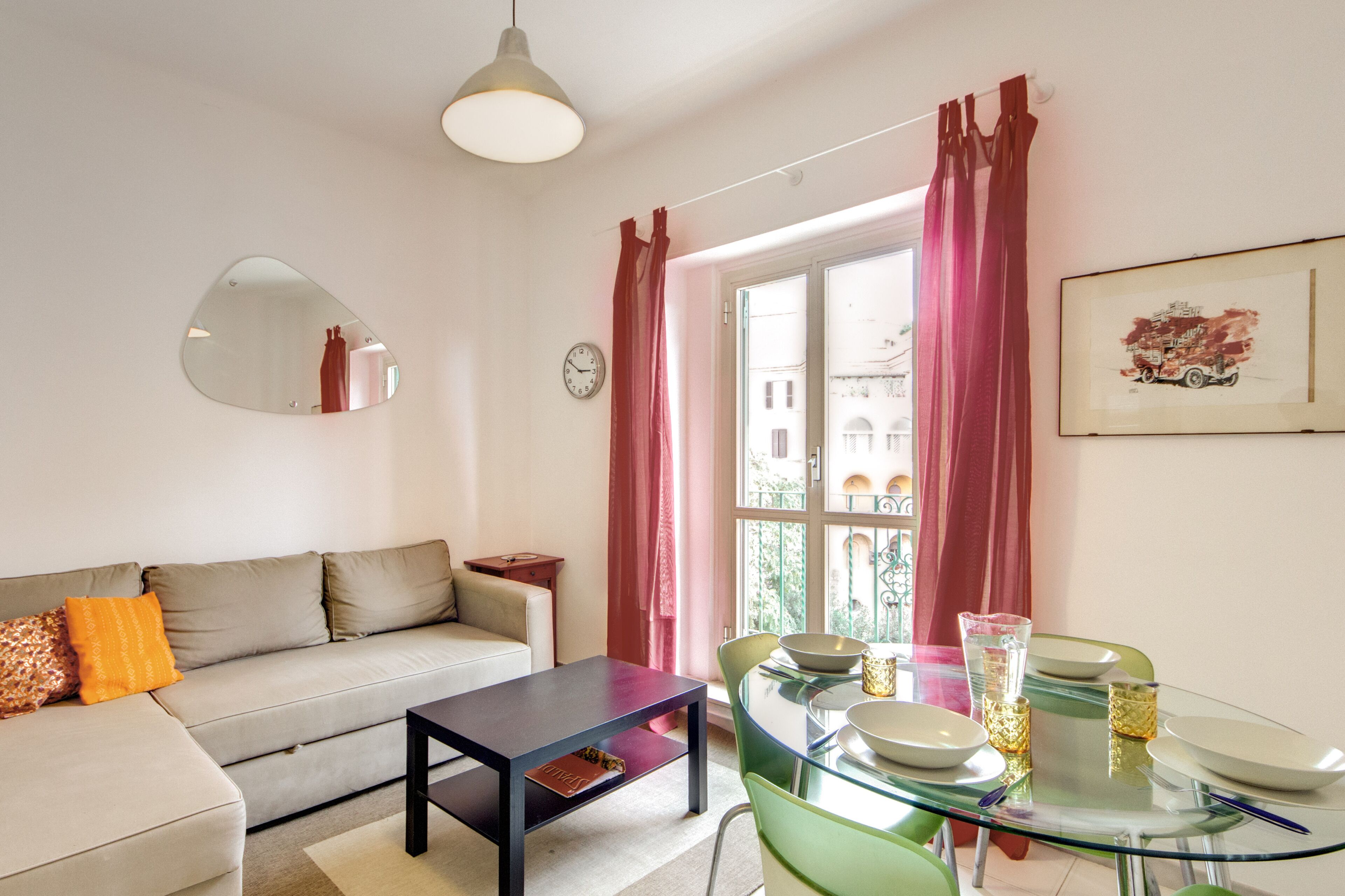 Căn hộ, 1 phòng ngủ, hiên | Khu phòng khách | TV 