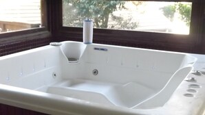 Indoor spa tub - Alto Padrão no Centro de Gramado (Gramado)