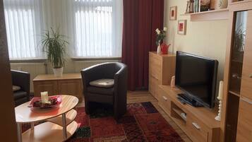 Apartment | Wohnbereich | Flachbildfernseher