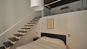 Apartemen, 3 kamar tidur | 3 kamar tidur dan setrika/meja setrika