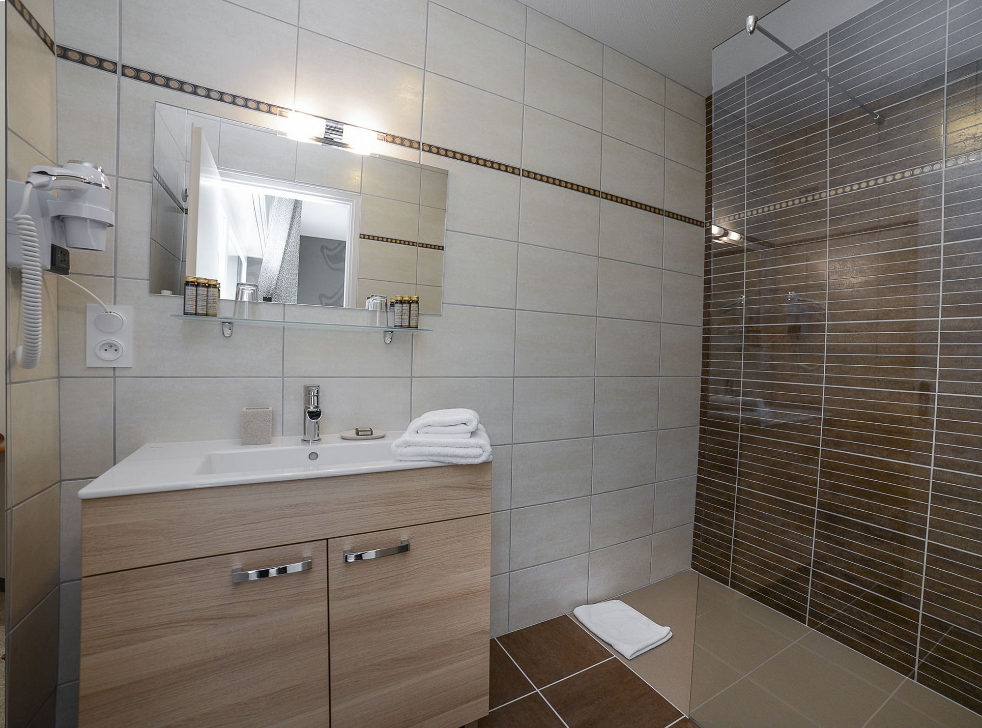 comfort room | bathroom | free toiletries, hair dryer, towels