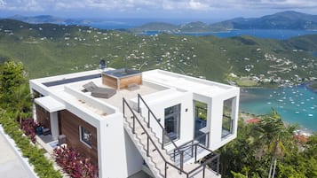 Villa Panoramic - 1 kingsize-sÀng - havsutsikt (Papaya) | Privat bubbelpool