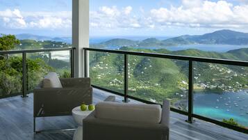 Panoramic Villa, 1 King Bed, Ocean View (Papaya) | Balcony