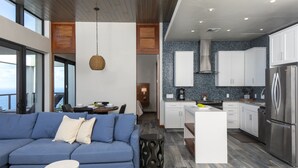 Panoramic Villa, 2 Bedrooms, Ocean View (Bougainvillea) | Ruang tamu | 55 inci televisyen LCD dengan satelit, TV, Netflix