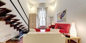 Duplex | Living area | Smart TV - Trastevere Loft Scala (Rome)