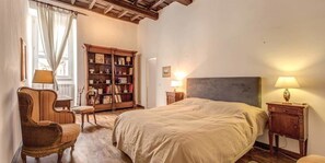 Apartment, 2 Bedrooms | 2 bedrooms, desk, iron/ironing board, free WiFi - Passetto at Borgo Pio (Rome)