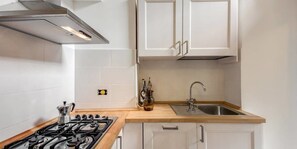 Apartment, 2 Schlafzimmer | Eigene Kochnische | Kühlschrank, Mikrowelle, Herdplatte, Geschirrspüler