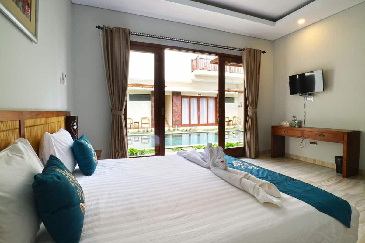 1 bedroom, Select Comfort beds, in-room safe, desk