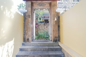 Property entrance - Toya Villa Ubud (Ubud)