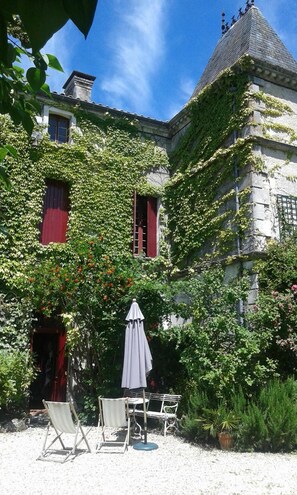 Exterior - Chambres d'hôtes La Cure du Maine Charles (Birac)