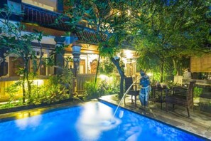 Outdoor pool - Suarsena Bungalow Ubud (Ubud)