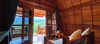 ポンドック ニョマン ブドゥグル